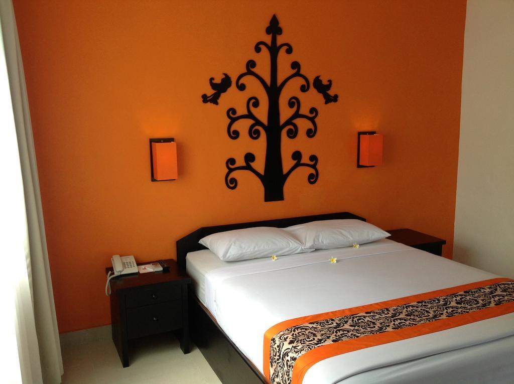 Dewi Sri Hotel Легиан Экстерьер фото